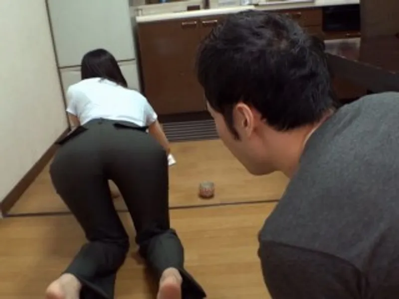 Mẹ bà xã khiêu gợi và ccủ khoải rể dâm