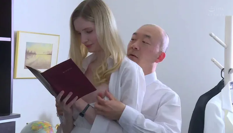 Cô vợ chấp nhận làm cô bạn gái cho đối tác của người chồng để trả nợ